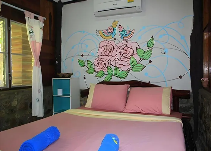 รีสอร์ท Baan Fahsai 3*