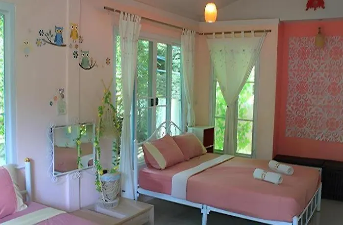 Baan Fahsai Resort Suan Phueng