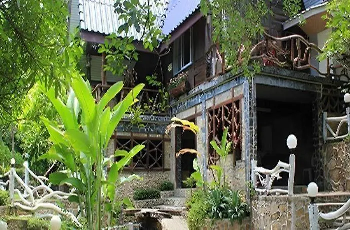 Baan Fahsai 3*