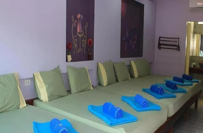 Baan Fahsai Resort